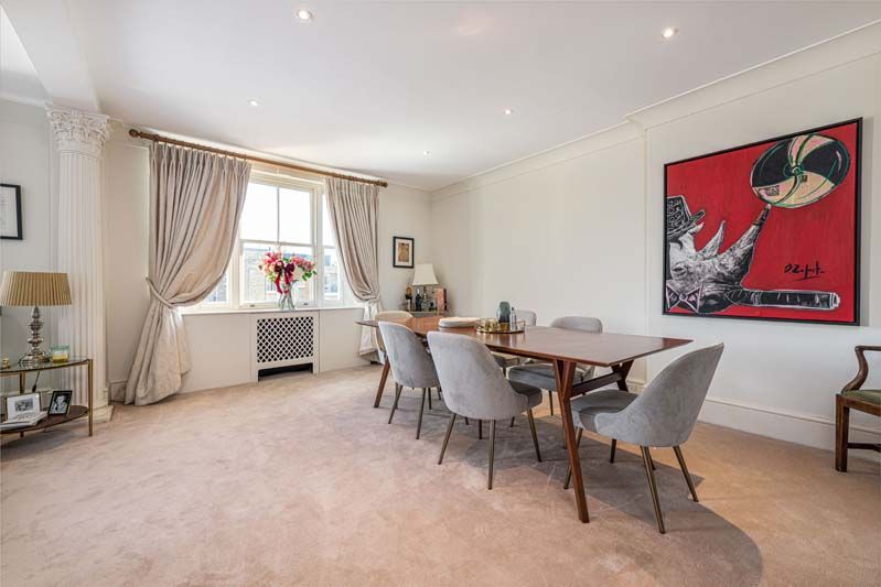 Property photo 2 of 10 3- 60 Eaton Place Din