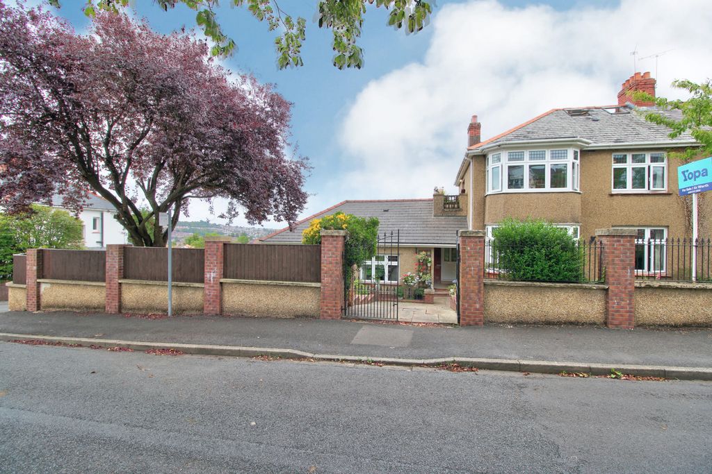 Property photo 1 of 45 3C6Af35F-Afa9-4380-Ab23-14Cb8Fb6F05C
