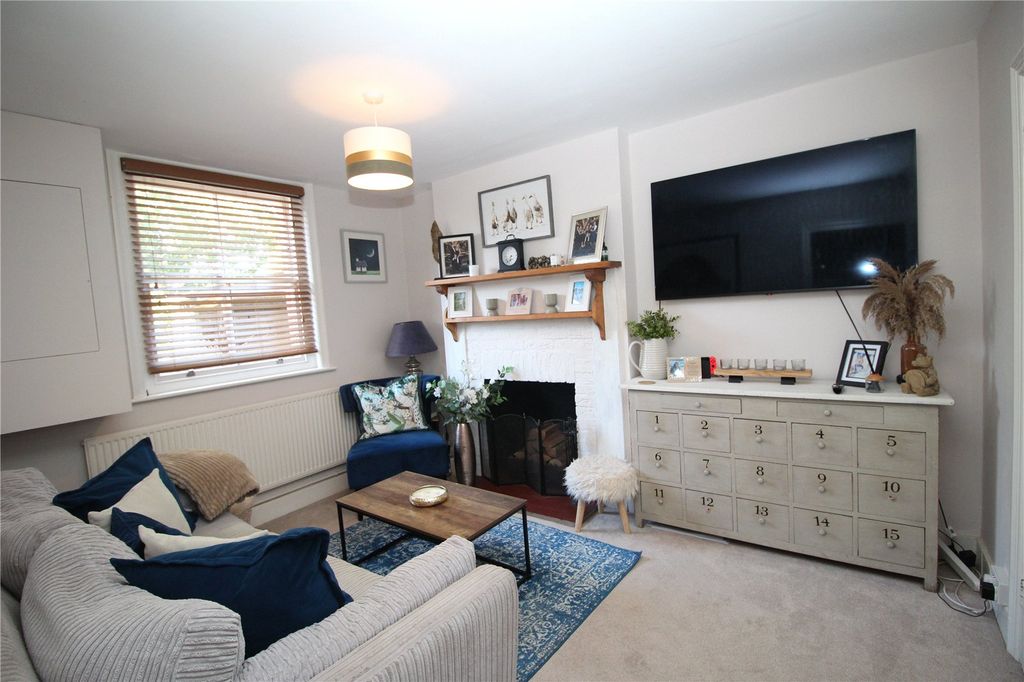 Property photo 2 of 15 Picture No. 20