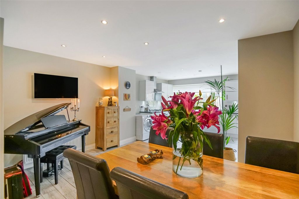 Property photo 3 of 25 Picture No. 07