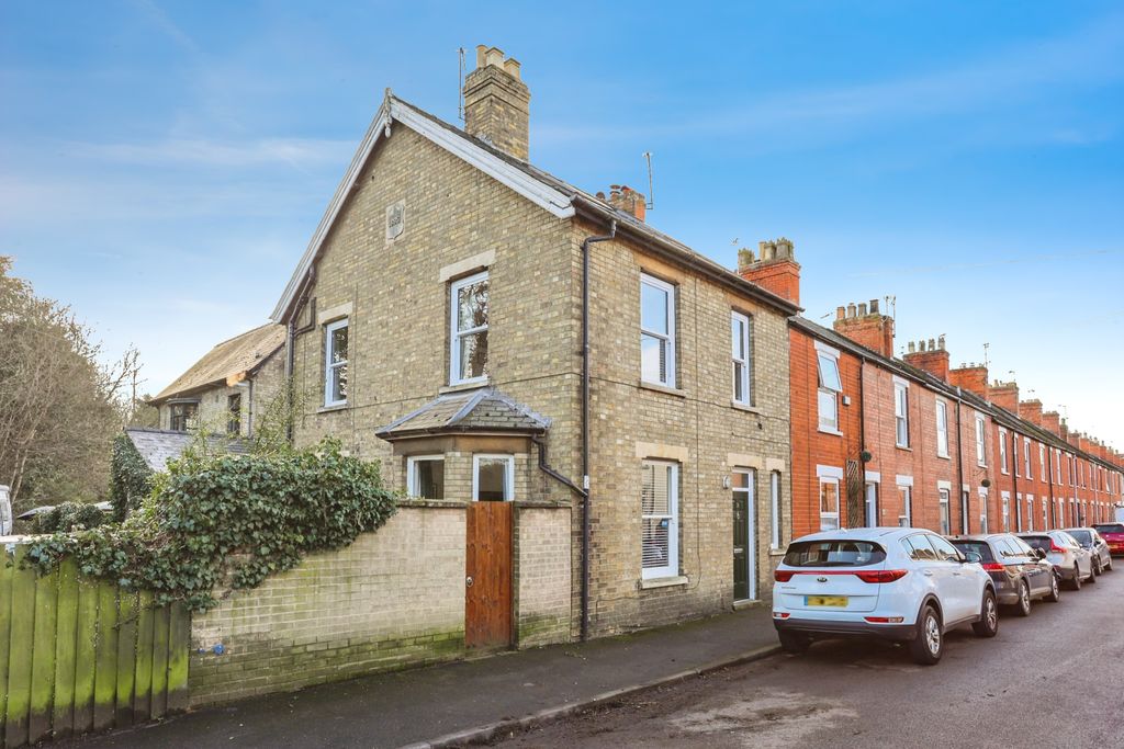 Property photo 1 of 14