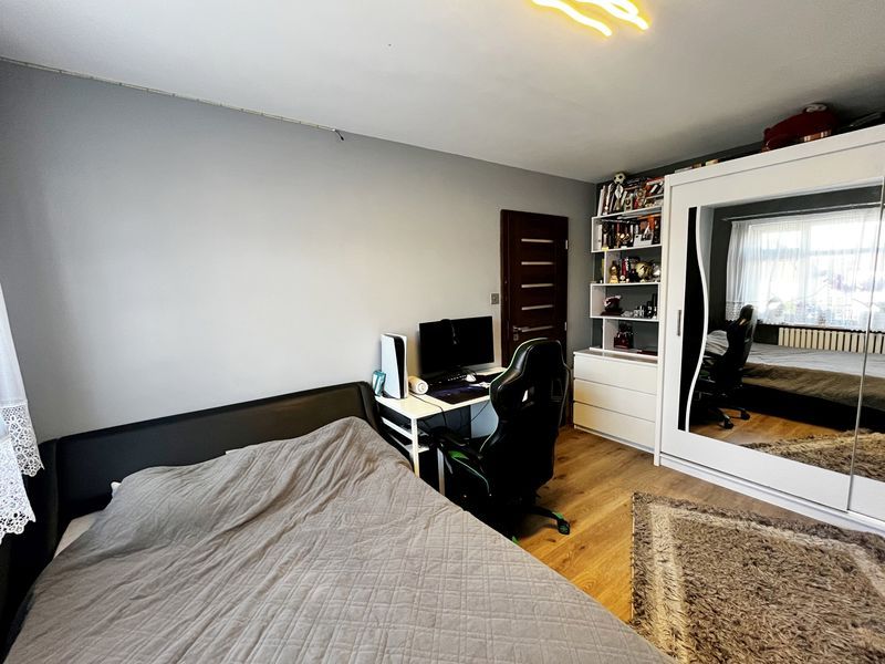 Additional image 16 of 4 bed semi-detached house for saleFarndale Crescent, Greenford UB6