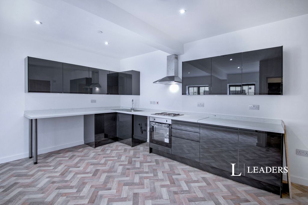 Property photo 2 of 13 Kitchen
