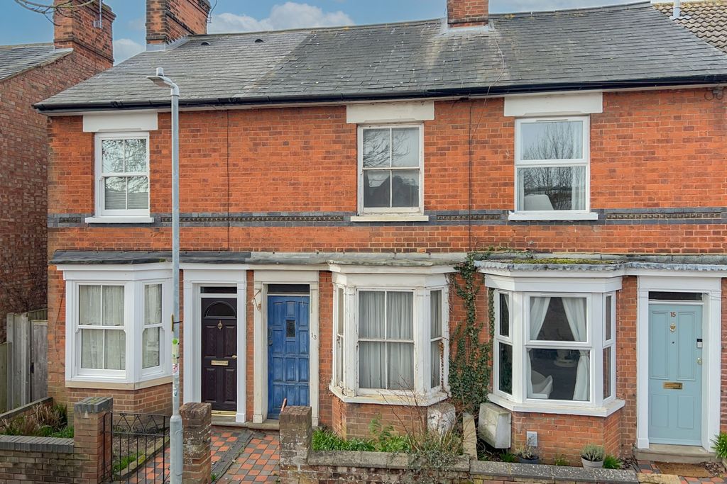 Property photo 1 of 11 Front