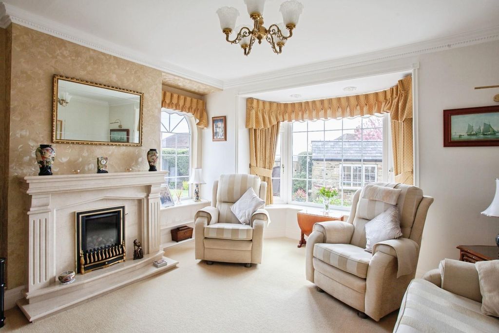 Property photo 2 of 46 Img_5144.Jpg