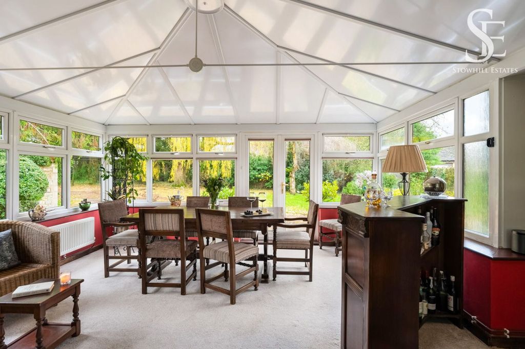 Property photo 1 of 22 Dining Room