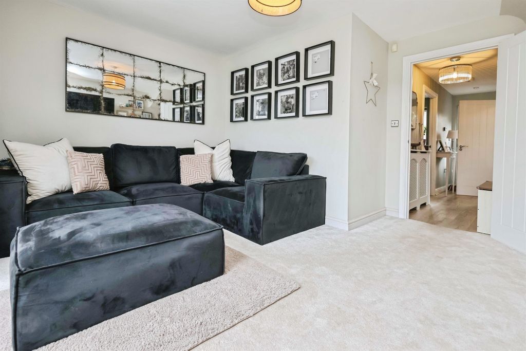 Property photo 3 of 24