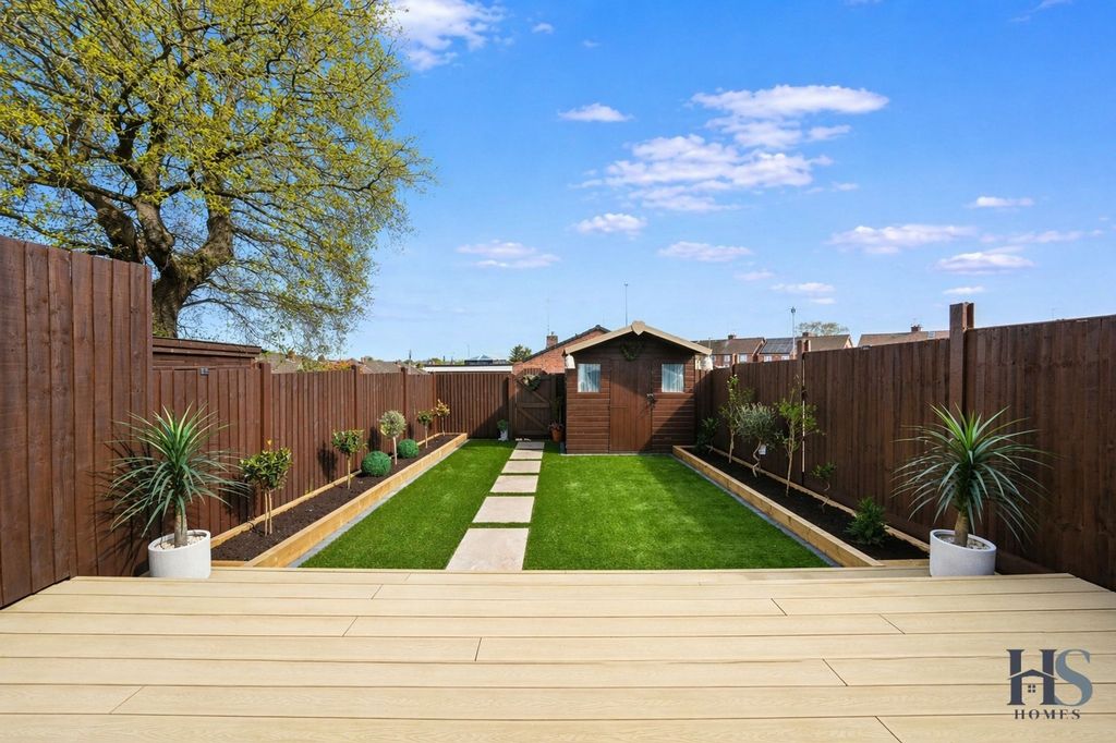 Property photo 2 of 47