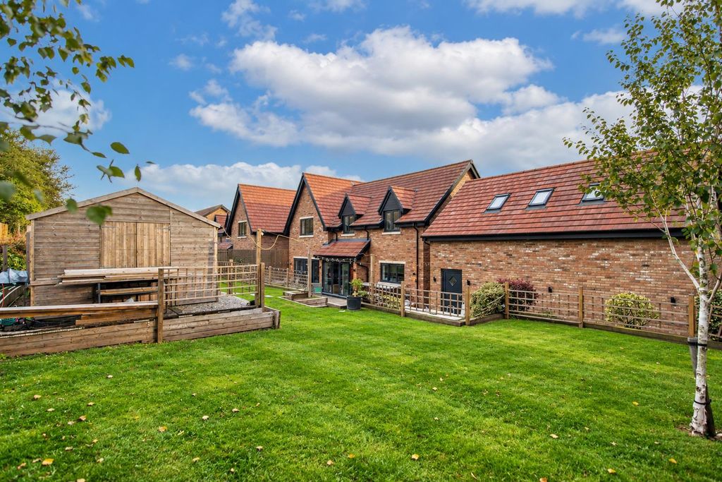 Property photo 3 of 30 1 Brodhurst Close-Ai-12.Jpg