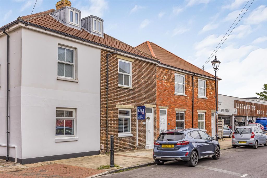 Property photo 1 of 20 Queen Street, Emsworth-Porticomarketing-Nexa-32.Jp