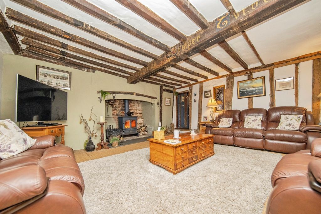 Property photo 2 of 23