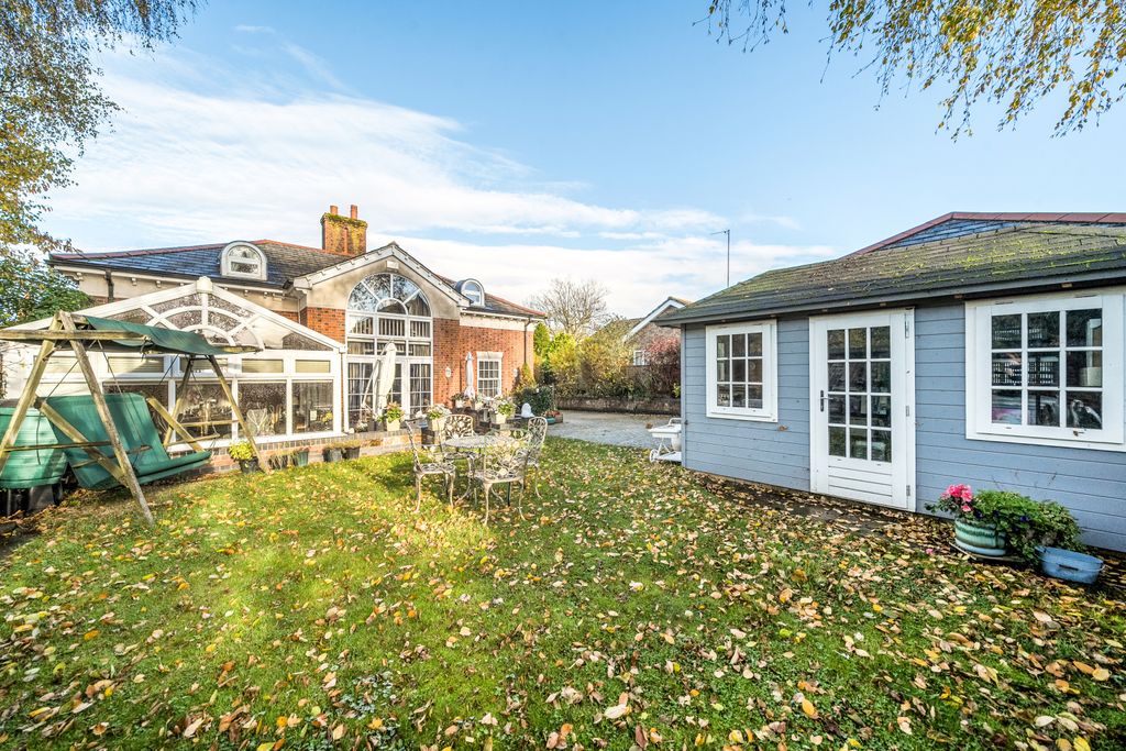 Property photo 3 of 28 Picture No. 07