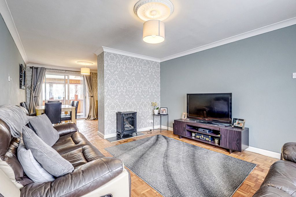 Property photo 2 of 29