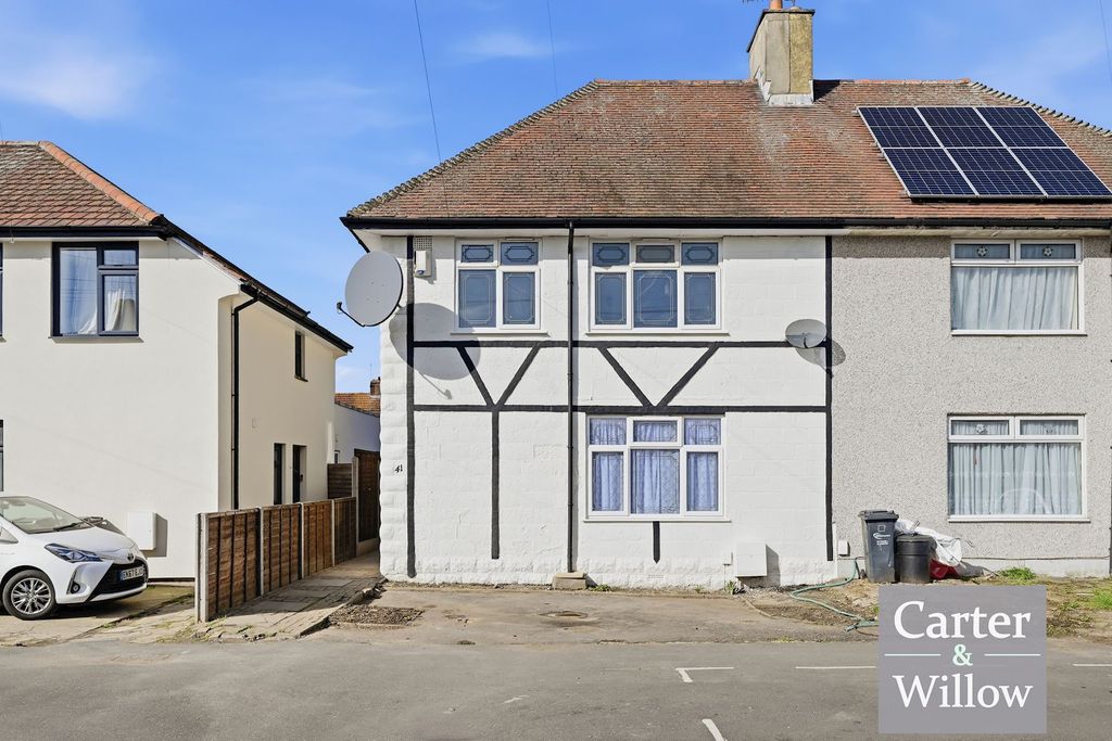 Property photo 1 of 15