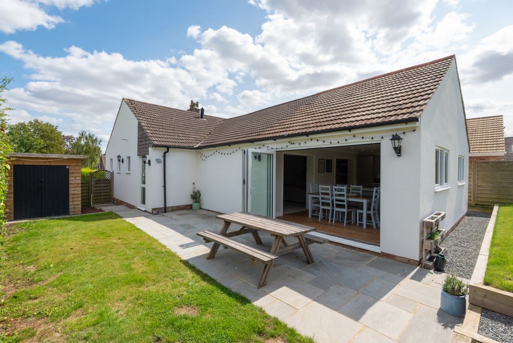 Property photo 1 of 20 4404341