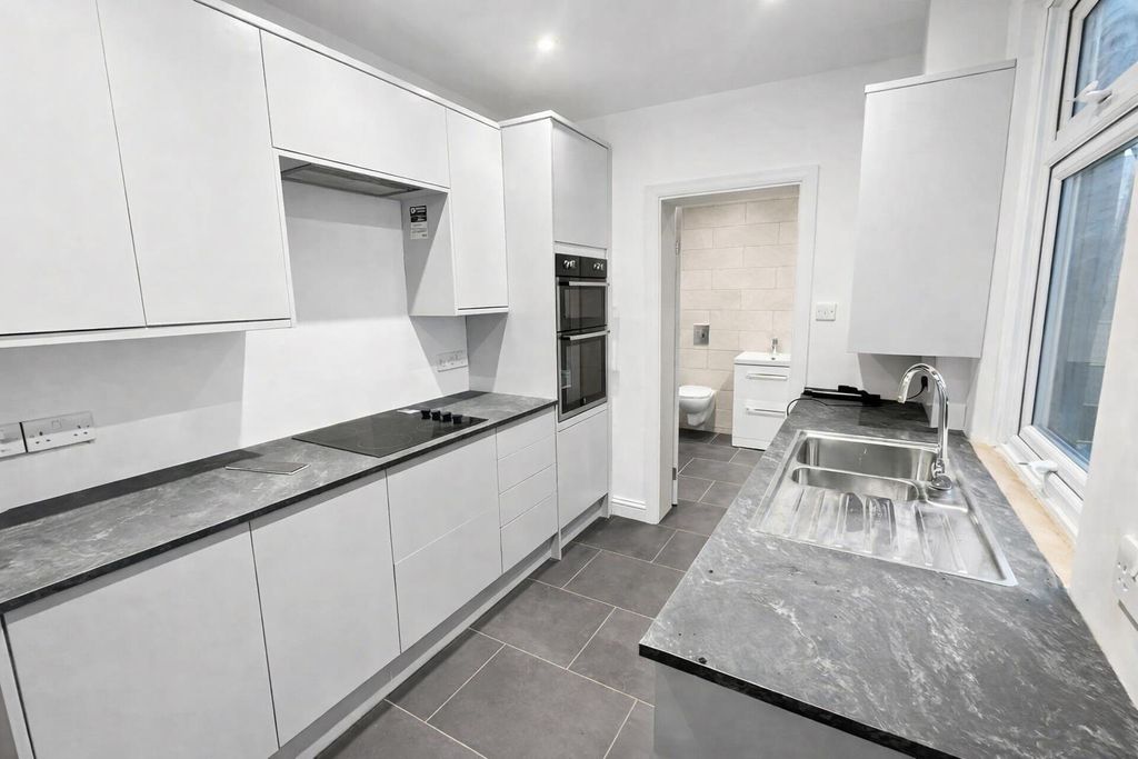 Property photo 2 of 9 Db0d739B-F5E7-490F-A2c3-c81Be236Fb93.Png