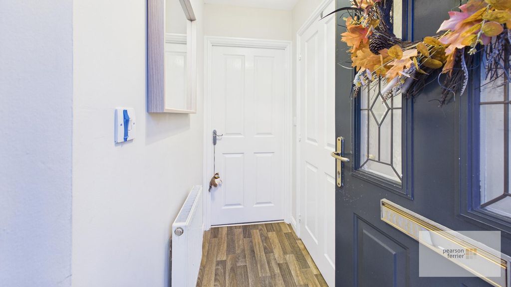 Property photo 2 of 13 Hallway