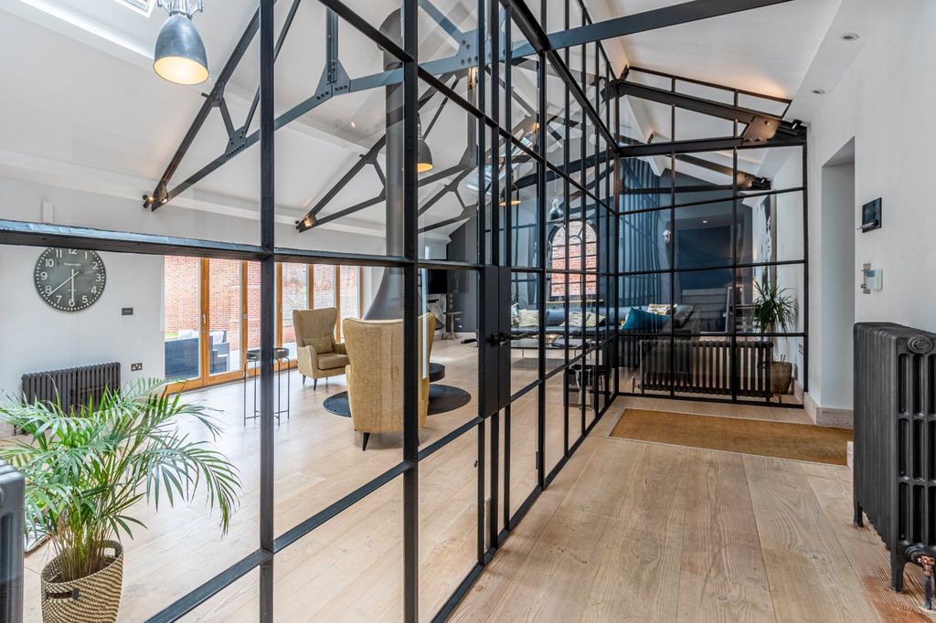 Property photo 3 of 16 Reception Hall