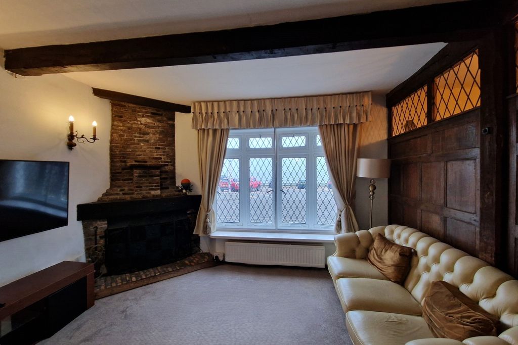 Property photo 2 of 15 Photo 5