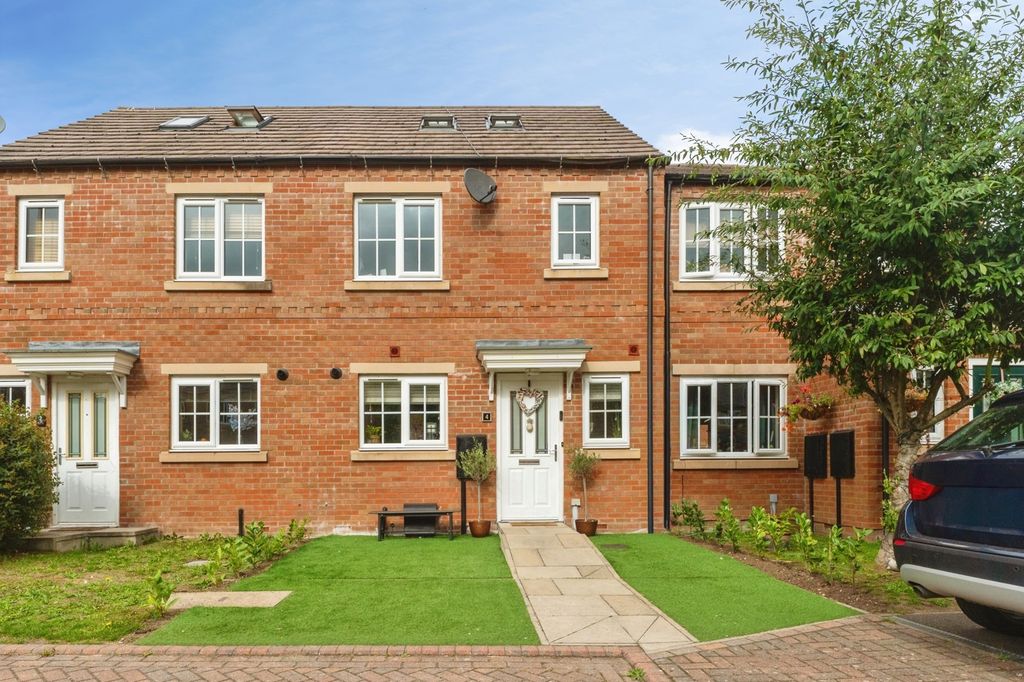 Property photo 1 of 28 Pbox-Img.Jpg