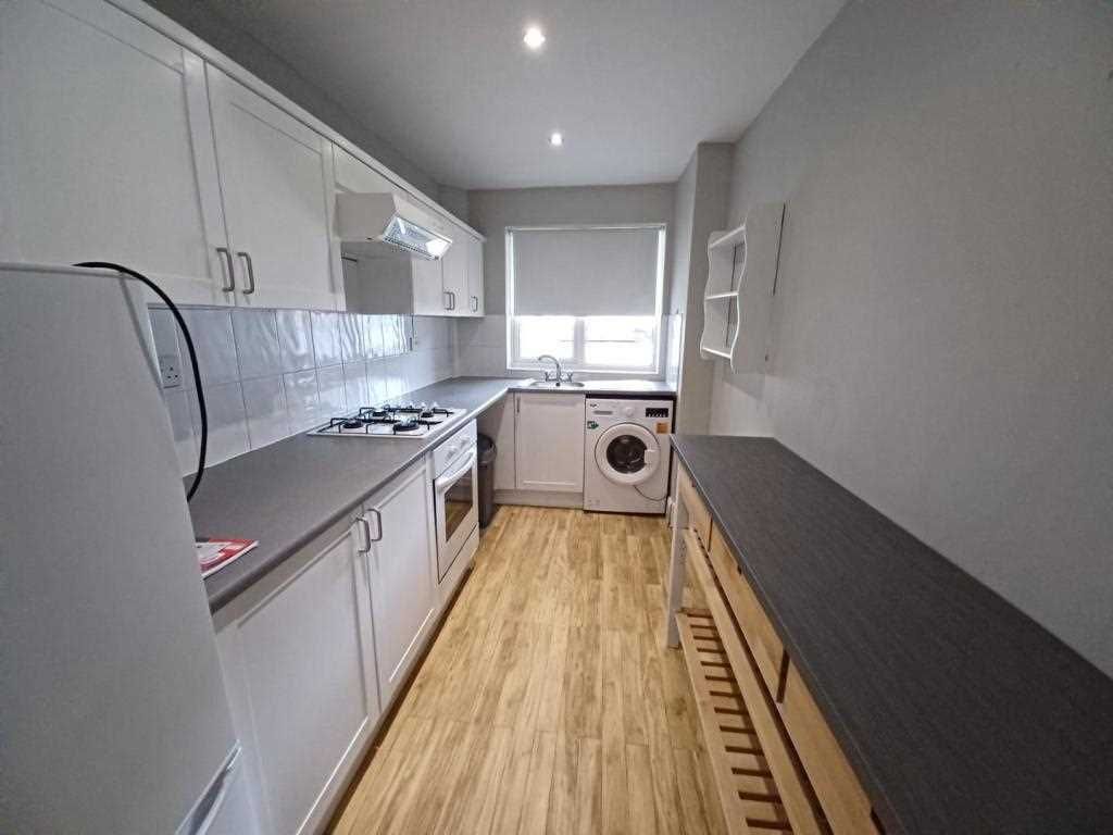 Property photo 3 of 8