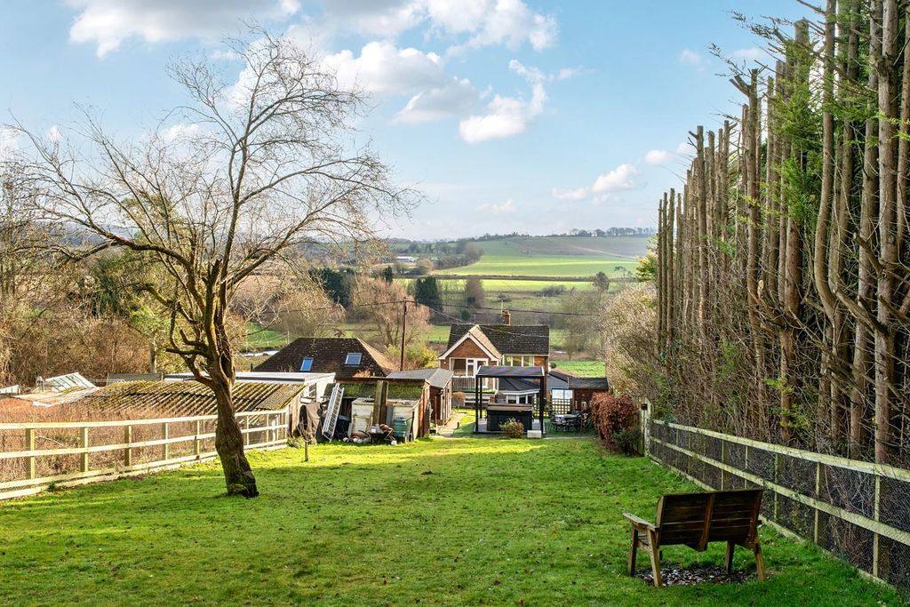 Property photo 2 of 27 1402013-7-696F68883c46F.Jpg