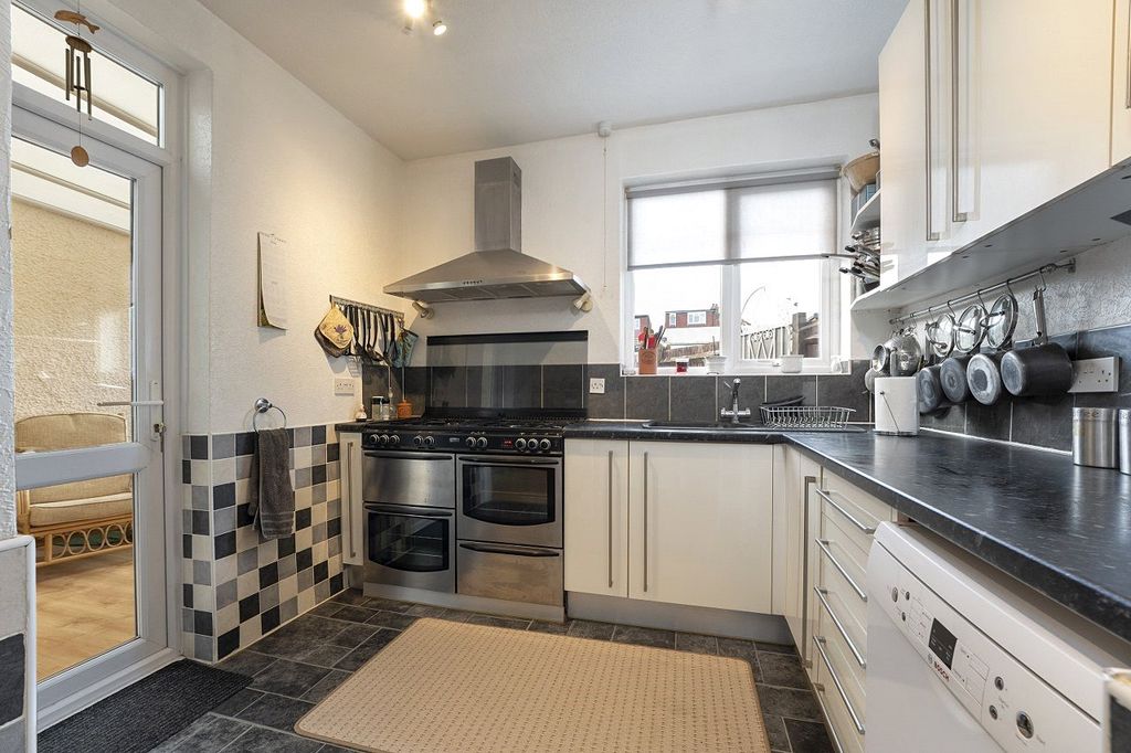 Property photo 2 of 18 Picture No. 08