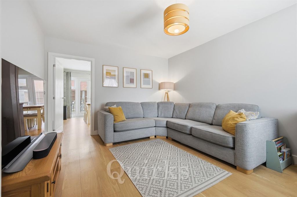Property photo 2 of 13 11_Img_7872.Jpg