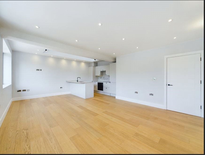Property photo 1 of 10 Main-Image-275