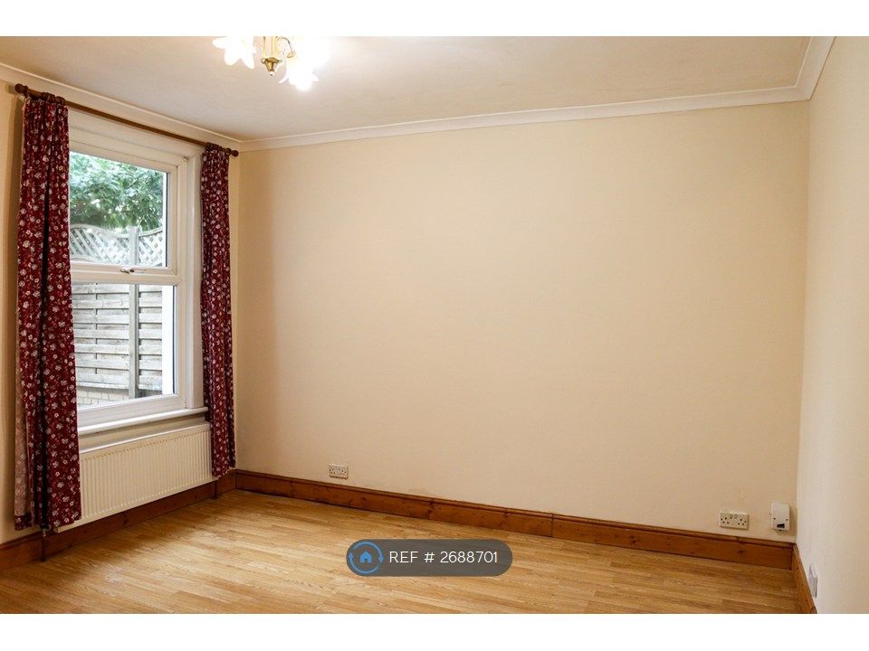 Property photo 2 of 18 Dining Room