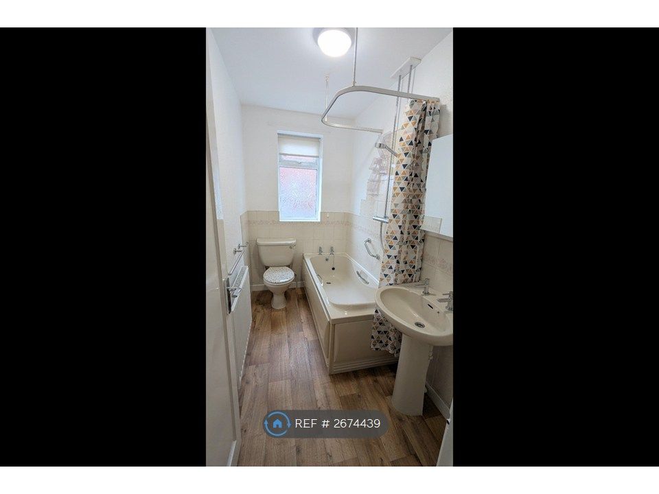 Property photo 3 of 6