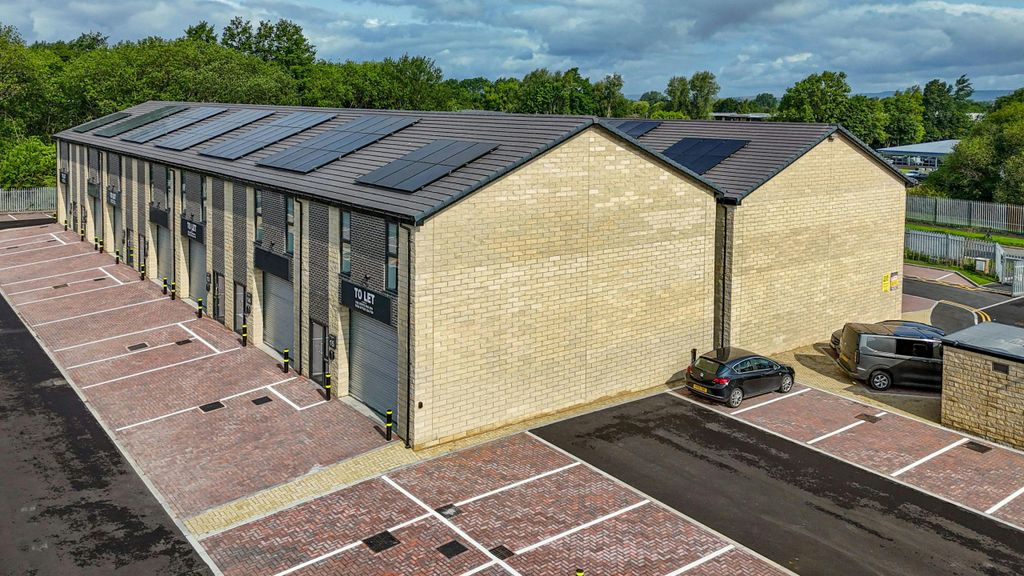 Property photo 2 of 9 Mandaleoldham42Lowresscaled.Jpg