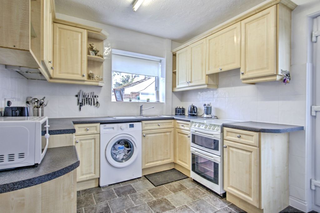 Property photo 2 of 18