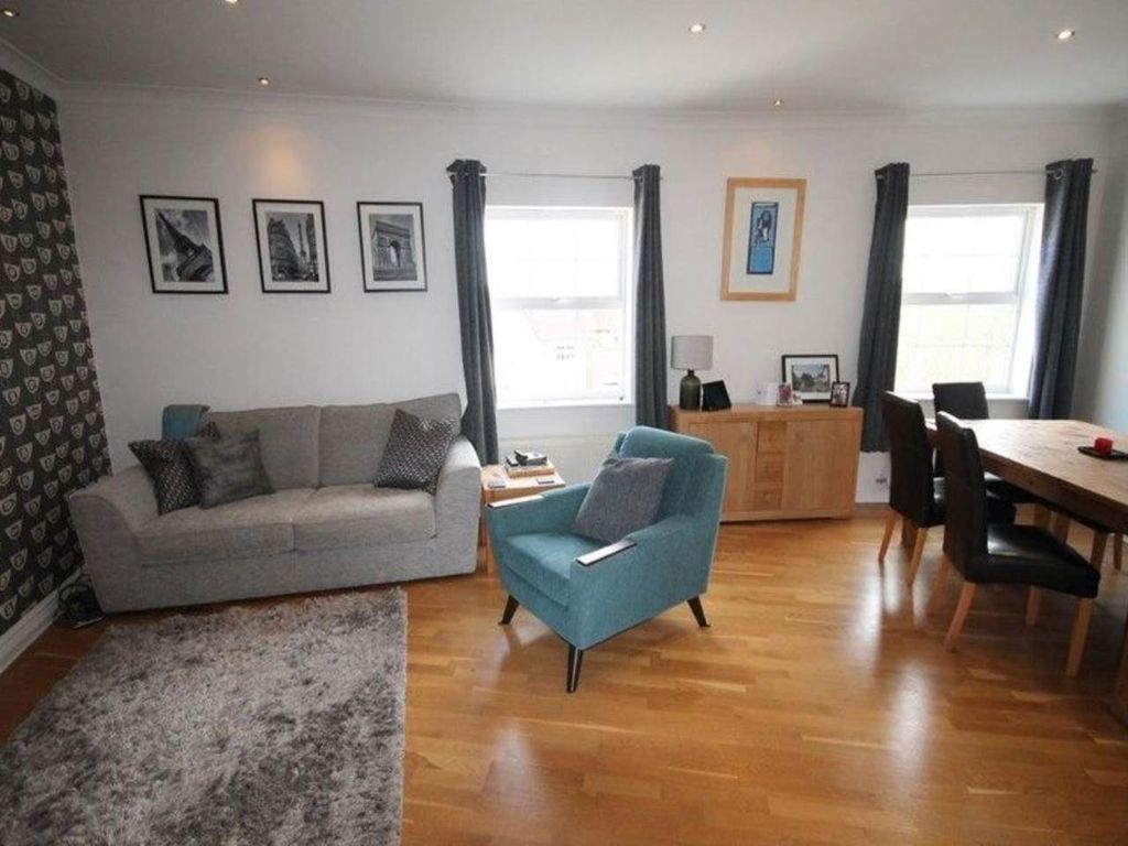Property photo 3 of 8 Living Room