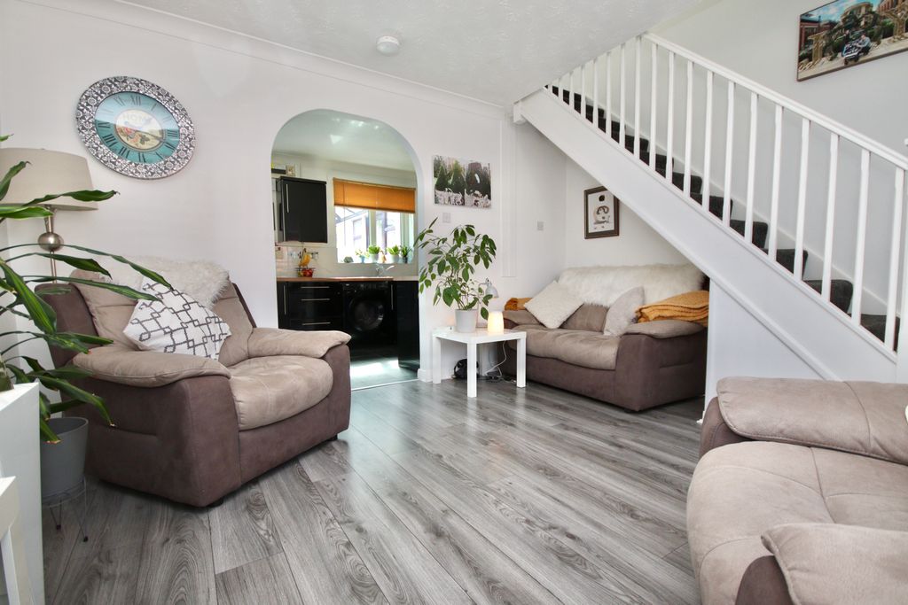 Property photo 3 of 16