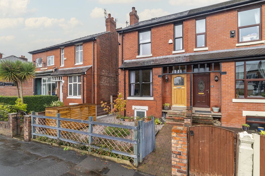 Property photo 1 of 40