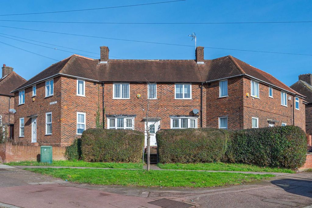 Property photo 2 of 27