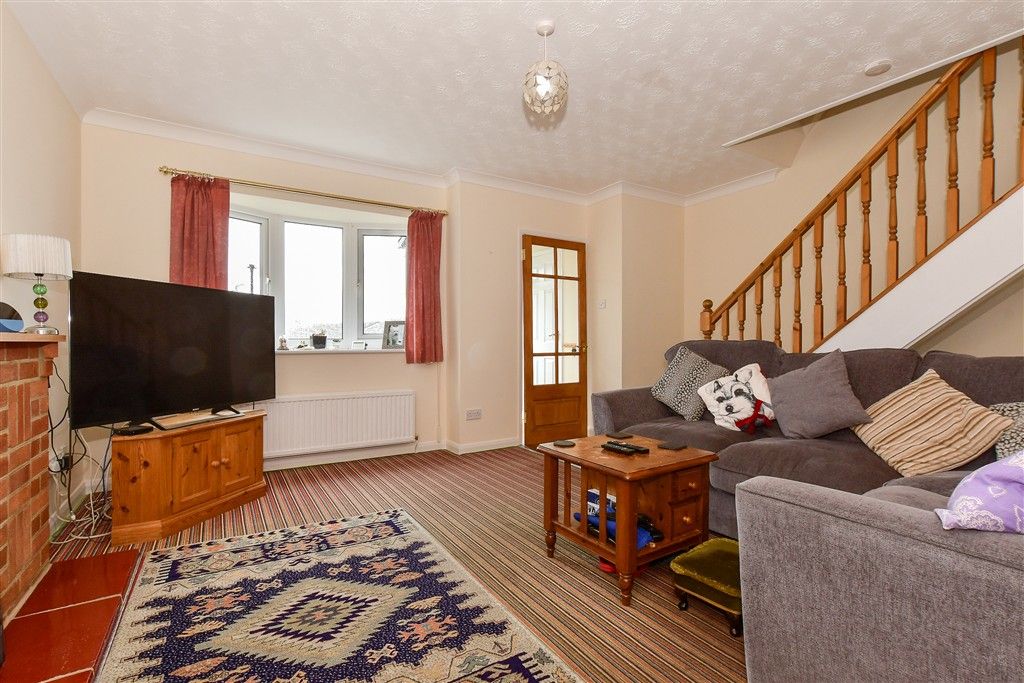 Property photo 3 of 14 Lounge
