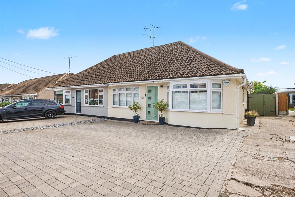 Property photo 1 of 27