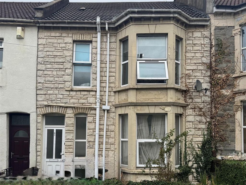 Property photo 1 of 8 Outside.Jpg