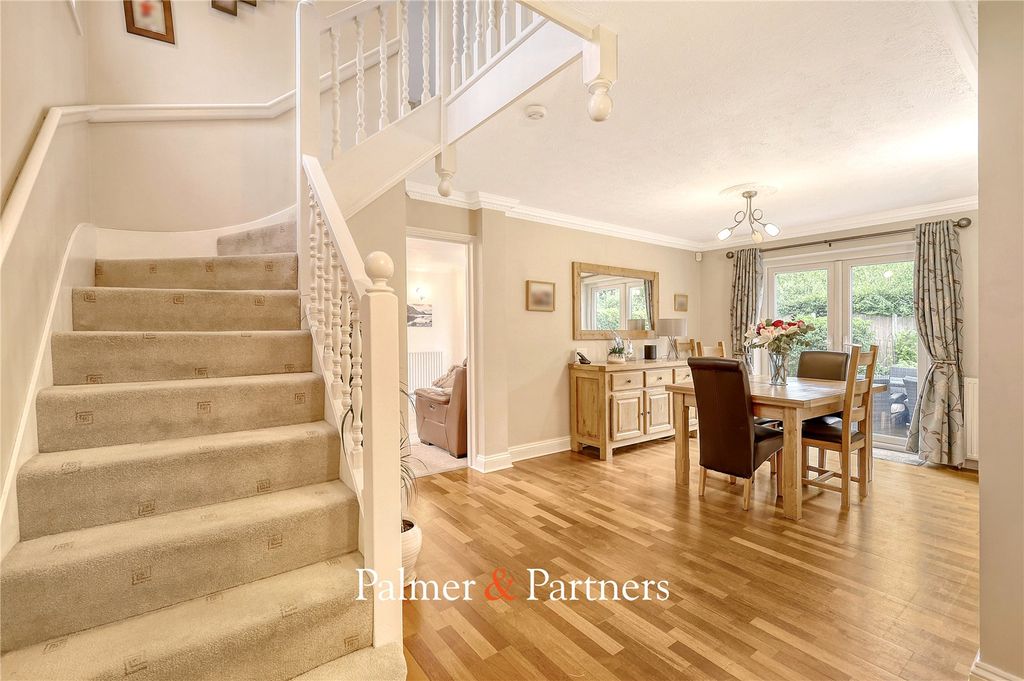 Property photo 3 of 40 Picture No. 22