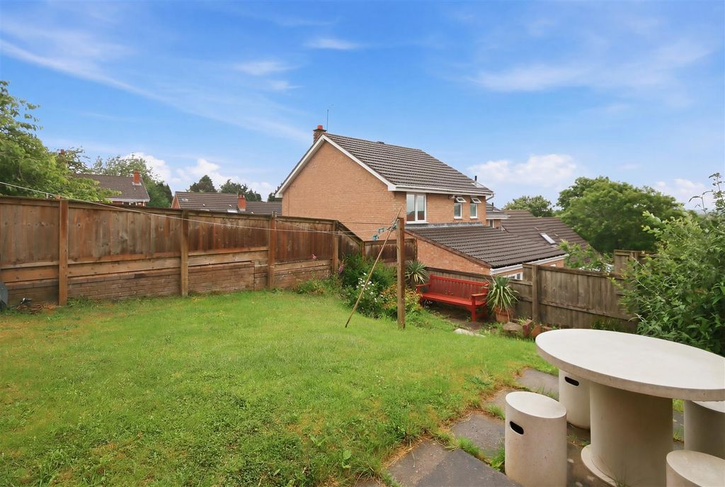 Property photo 3 of 15 Rear Garden 2