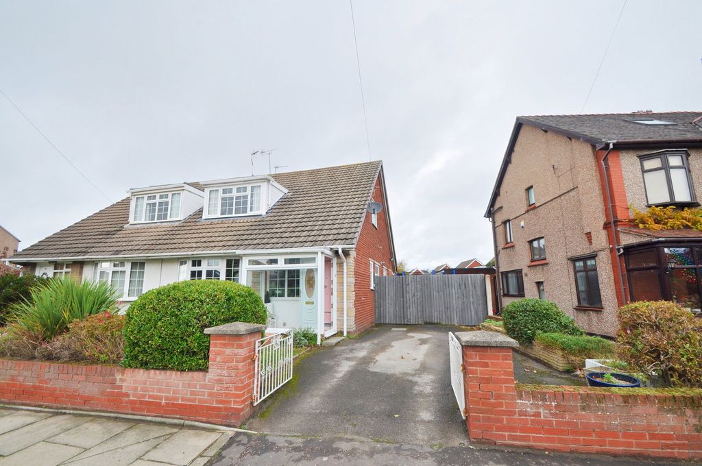 Property photo 1 of 33