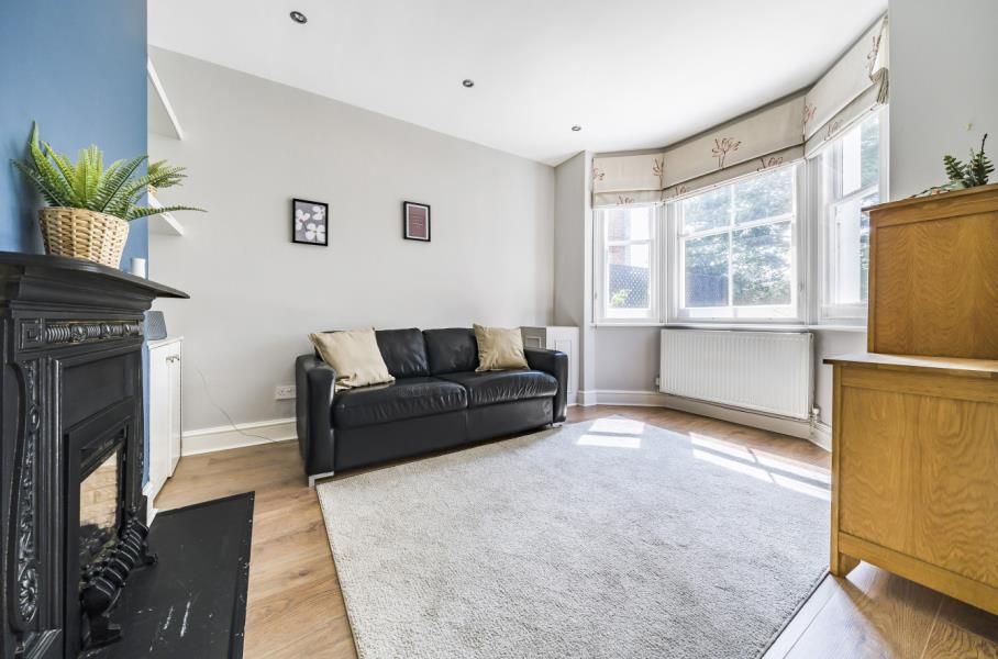 Property photo 2 of 11