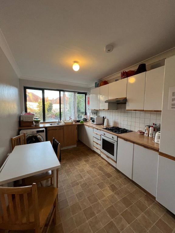 Property photo 1 of 4 Room