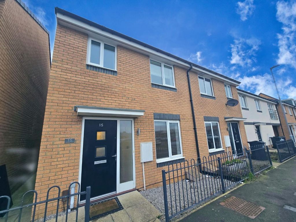 Property photo 1 of 16 Front