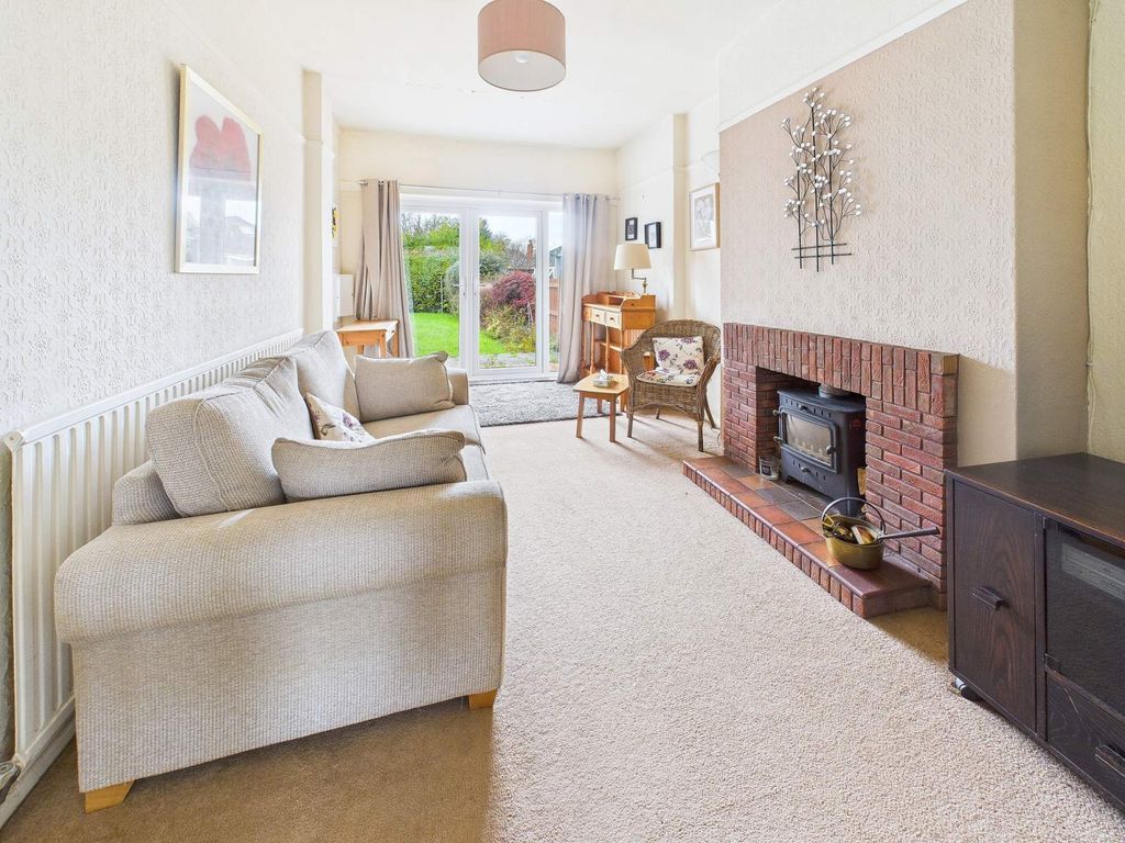 Property photo 3 of 23 Living Room