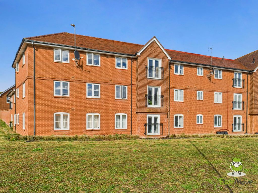 Property photo 1 of 9 Ewemove Estate Agents Basingstoke - Appain Way - F