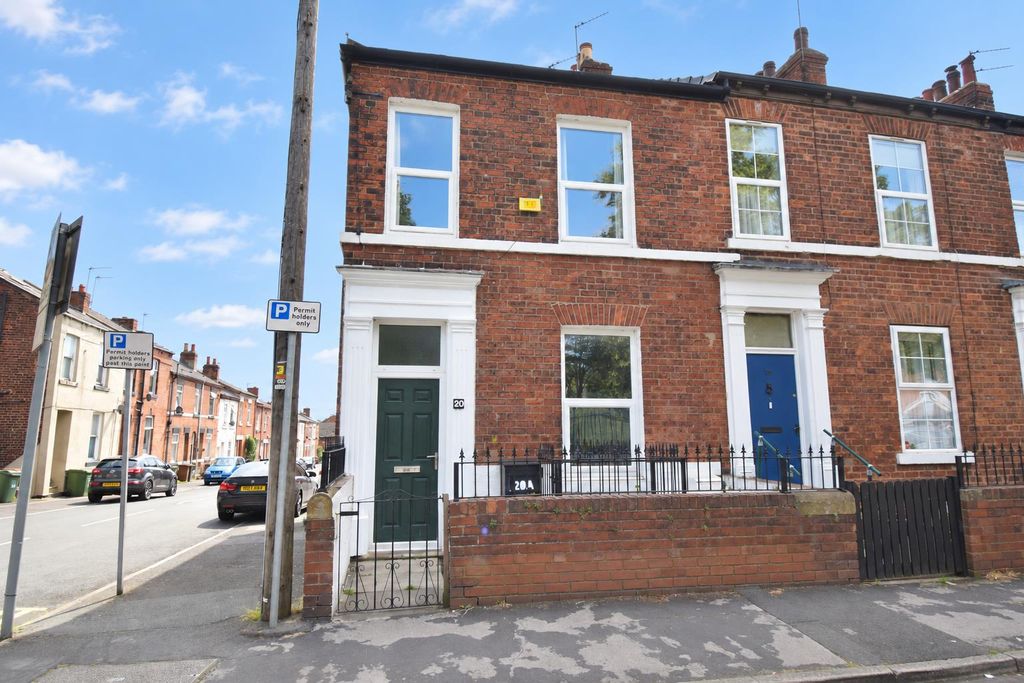 Property photo 1 of 12