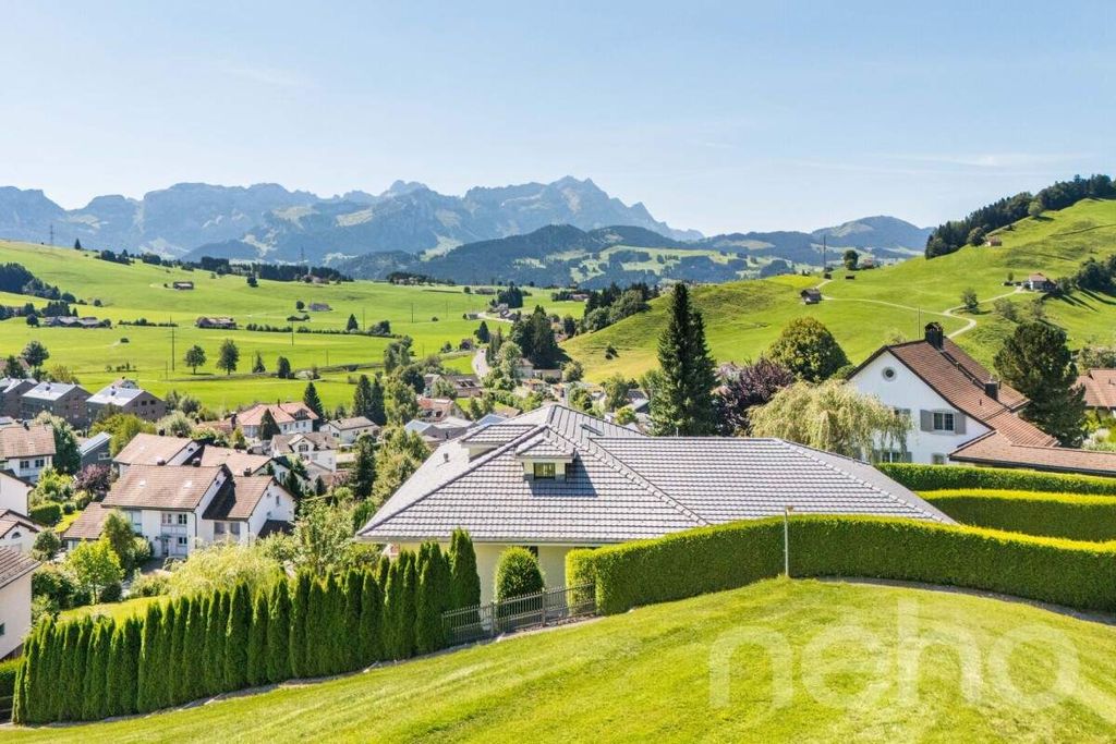 Property photo 2 of 12